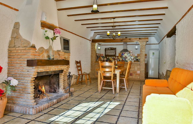 Cuevas El Moral - Foto 37