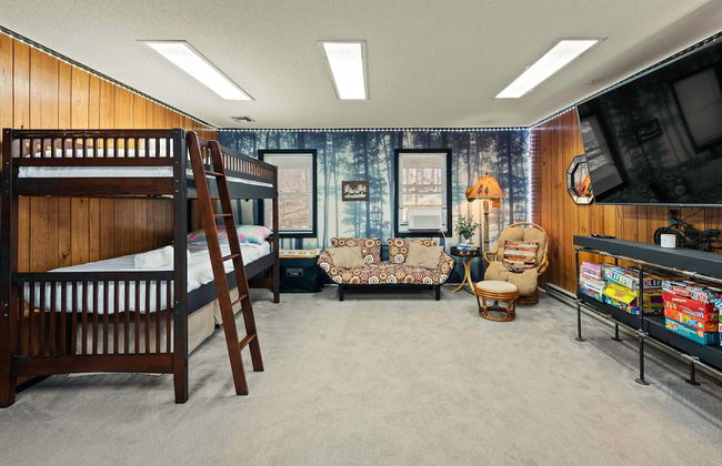 Mountain Magic by Avantstay Firepit Game Room - Pool Table Foosball - Foto 4