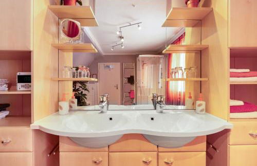 Hildegard von Nell - Foto 23