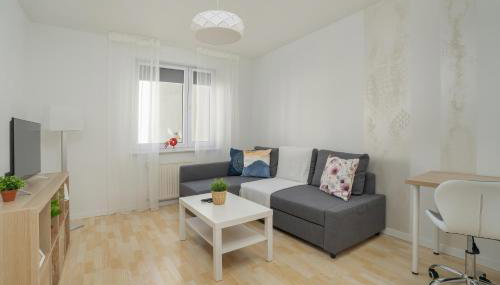 Cozy Apartment Remote Work by Noclegi Renters - Foto 1
