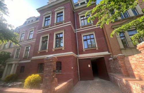 Deluxe Apartments mit Arbeitsplatz im Denkmalhaus, beste und ruhige zentrale Lage von Halle Saale WE1 - Foto 1