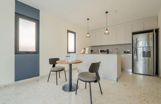 w Classy 1BR in Casco Antiguo - Photo 17