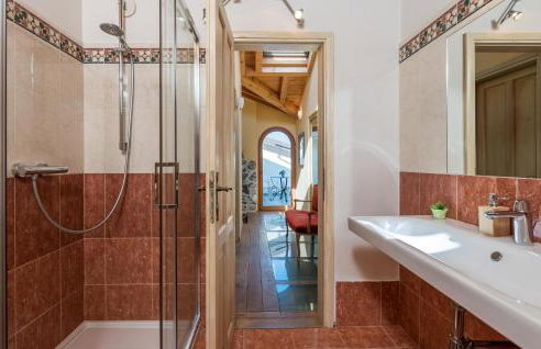 3 Bedroom Beautiful Home In Ruzici - Foto 42