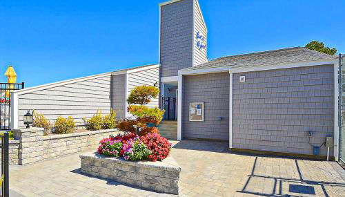 East of The Sun -- 39916 East Sun 422 - Photo 3