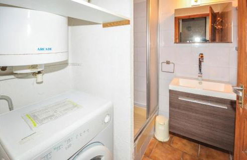 3 Bedroom Gorgeous Home In Barjac - Photo 32