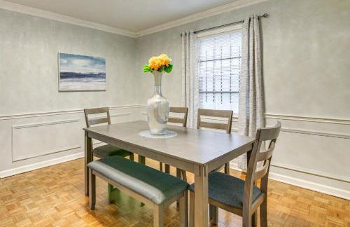 Walk to Graceland Spacious Memphis Home! - Foto 9