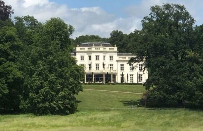 Holiday Home With Motorboat - Photo 31