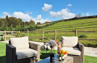 Luxury Peak District stay set in private land with horses and country Pub - Dog Friendly - Foto 40