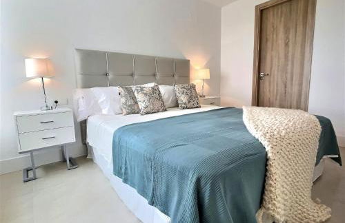 Experience Unrivalled Luxury at Emerald Greens Your Exclusive Retreat in the Heart of San Roque Club Resort - Foto 11