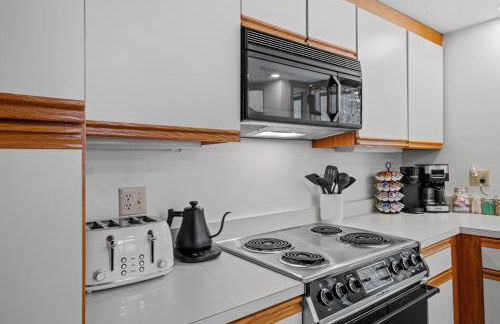 Mountain Haven for Families w Deck - Shuttle - Views - Foto 15