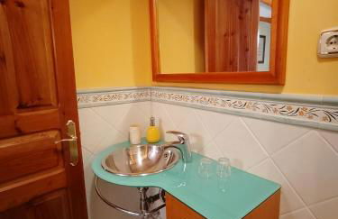 La Alcoba de Becquer - Photo 72