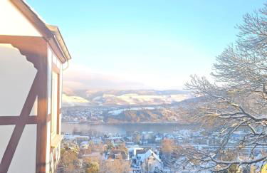 Little Rhine View Château - EG Apartment - Foto 1