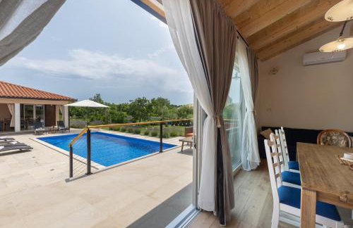 Luka's house - Photo 28