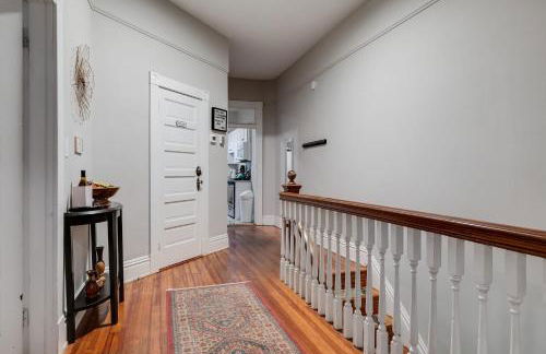 E2 Centrally located in Carytown fully fenced - Foto 17