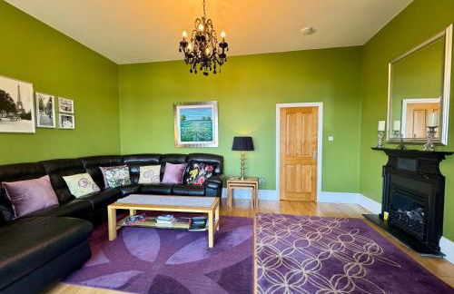 The Beach Front Apartment, Amazing Frontline Sea Views - Foto 13