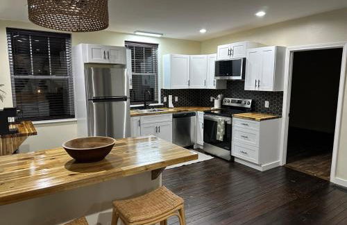 Historic Carriage House Near Attractions - Foto 15