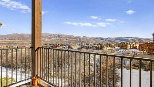 Top Floor Deer Valley Gondola Lakefront Condo- Great views - Foto 3