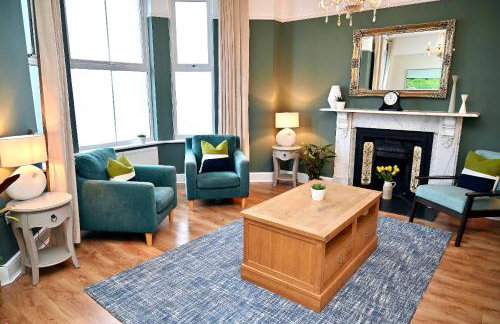 Glan y Mor, Sleeps 20, 8 Bedrooms, 8 Bathrooms, Seafront, Criccieth - Foto 10