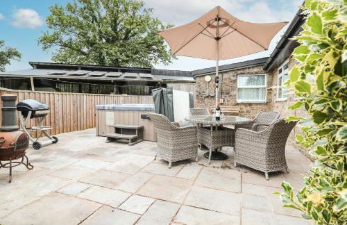 Holly Farm Cottage - Photo 29