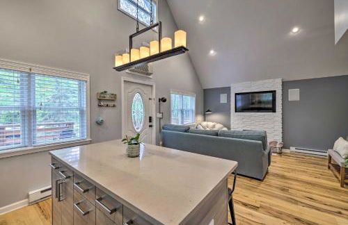 Near Lakes and Resorts Pet-Friendly Long Pond Abode - Foto 7