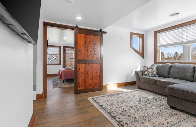 Riverfront Kayaks Bay Access Sleeps 15 - Foto 24