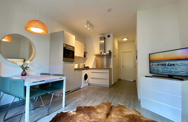 Cozy 1BR City Centre Near Meir Shopping by Oneluxstay - Photo 14