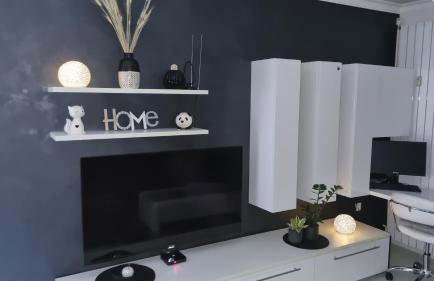 Laura Exclusive, dizajnerski uređen stan, izvrsno opremljen, self check-in - Foto 46