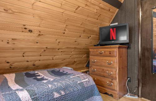 Whispering Pines - Lake Access Hot Tub Fire Pit - Foto 57