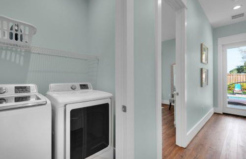 Breeze- New 2 blocks to beach - Sleeps 26 - Pool - Foto 33