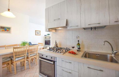 3 Bedroom Cozy Home In Massarosa - Foto 10