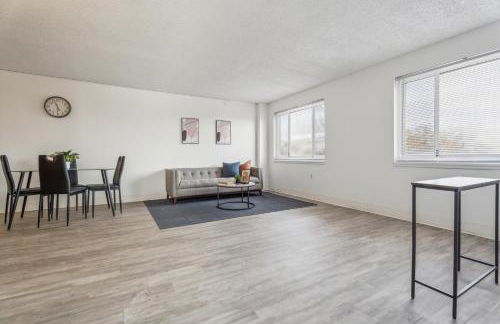 Legacy at Imperial Village 807 I 2 Bed 2 Bath - Foto 13