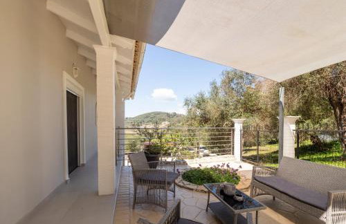 Olea House 2' walk from the sea - Photo 57