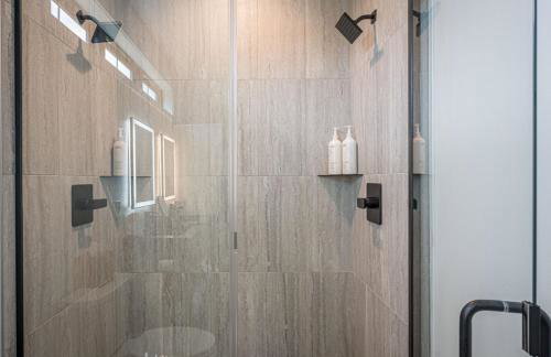 Galena Spring Escape - Hot Tub & Cozy Nights - Foto 43