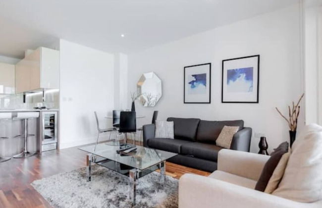 Battersea Reach Luxury Apartments - Photo 9