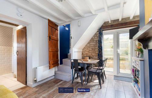 Charming 2-BR Cottage in Stonehouse with Courtyard Garden and Log Fire - Foto 10