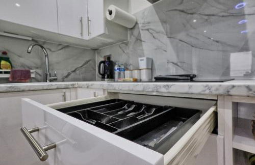 Very Cosy & Lovely 1 Bed Garden Apartment with side access, Suitable for Long Stay and Short Stay - Photo 29