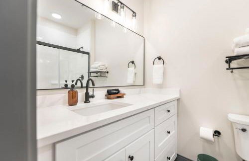 Light-Filled Stay with Etta James Flair - Foto 14