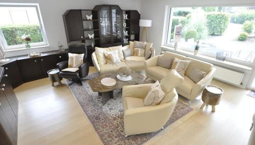 Villa Residenz - Photo 3