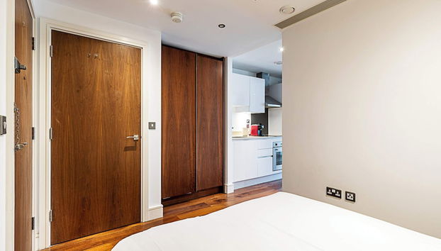 Chic Studio With Skyline Views - Foto 3, Habitación