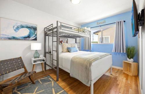 Disneyland close FAMILY home! - Photo 10