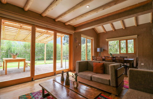 w Majestic 3BR House in Villa Sagrado - Foto 1