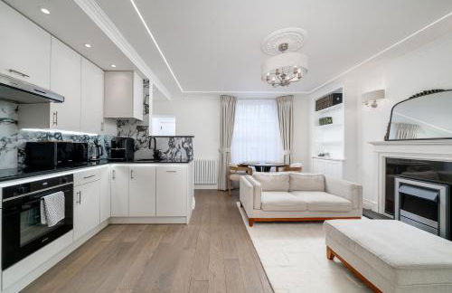 Stunning 2-bed, 2-bath Property In Central London - Photo 4