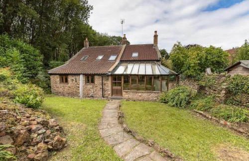 Beautiful Cottage nr Mendip Hills Private Parking - Photo 25