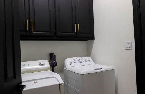 Lake Home: Relax and Unwind in Mission Hidden Gem - Photo 18