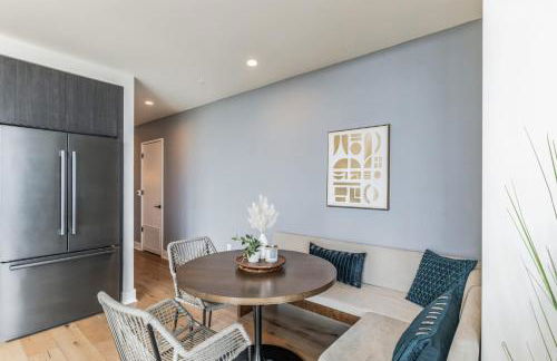 High Rise Luxury Condo With Lake & City Views - Foto 24