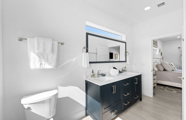 Blue Pearl New Waterfront Haven with Heated Pool ,70 Foot Dock, and More! - Foto 46