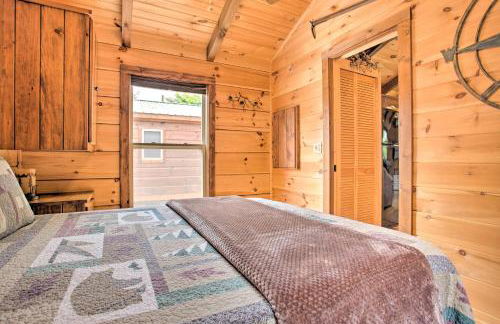 Hike, Sip and Unwind! Mill Spring Cabin Near Winery - Foto 16