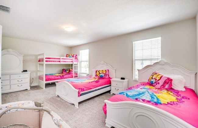 Bring The Whole Family Gate 9 Bedroom 5 Bath 9 Villa by Redawning - Photo 5