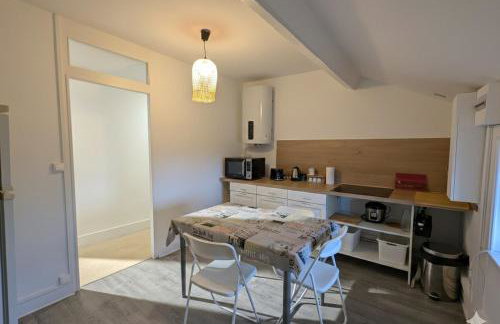 Studio spacieux avec bureau - Calme & Proche Lyon - Foto 5