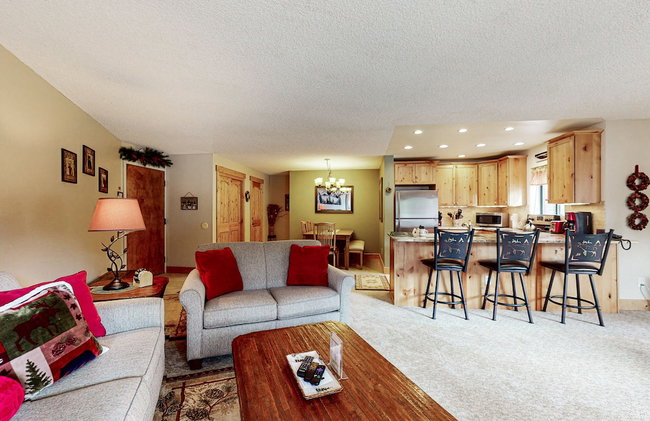 Pine Ridge Condominiums - Photo 28